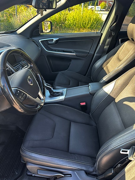 Volvo XC60 6 of 7