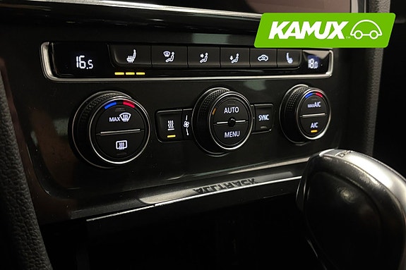 Volkswagen Golf Alltrack 22 of 26