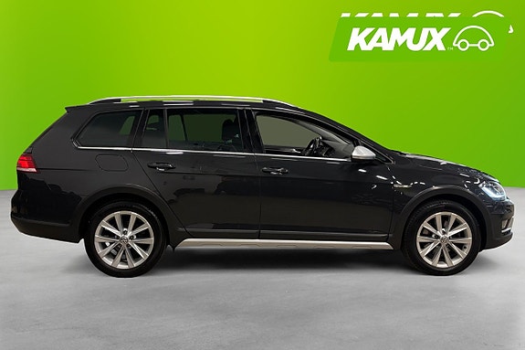 Volkswagen Golf Alltrack 2 of 26