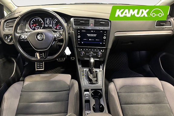 Volkswagen Golf Alltrack 10 of 26