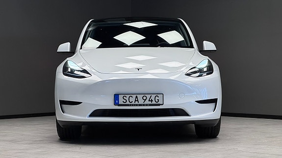 Tesla Model Y 23 of 23