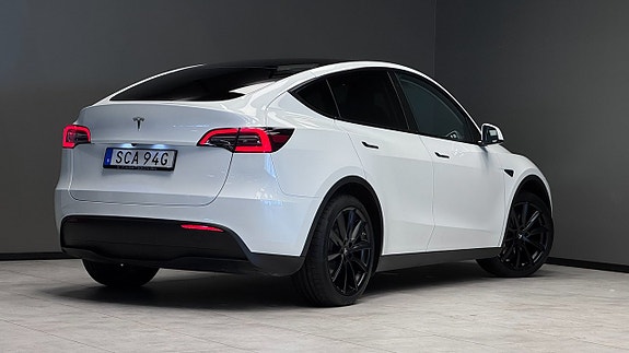 Tesla Model Y 2 of 23