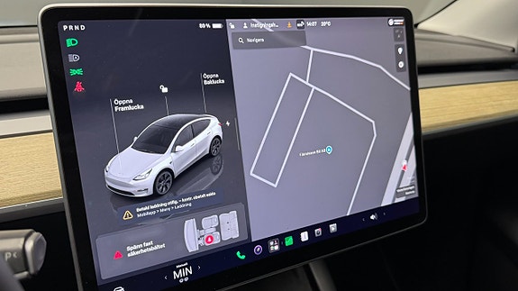 Tesla Model Y 13 of 23