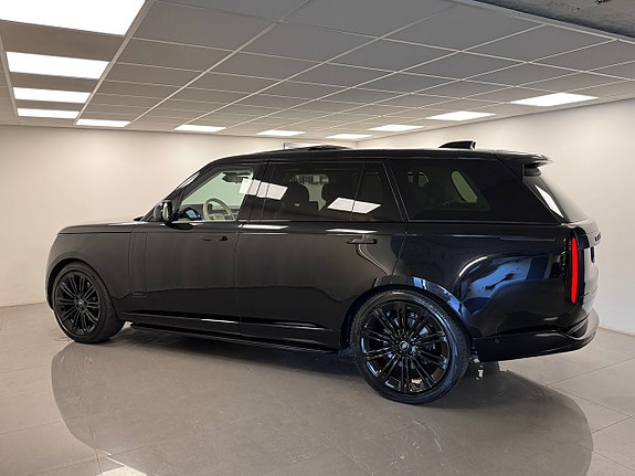 Land Rover Range Rover 18 of 22