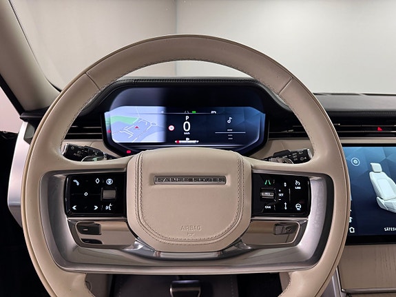 Land Rover Range Rover 10 of 22