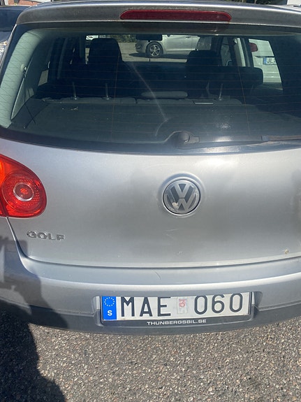 Volkswagen Golf V 4 of 4