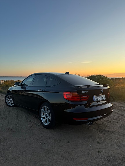 BMW 320d 8 of 18