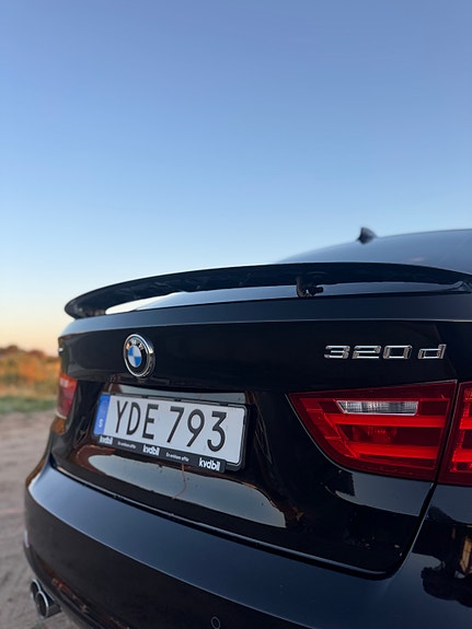 BMW 320d 4 of 18