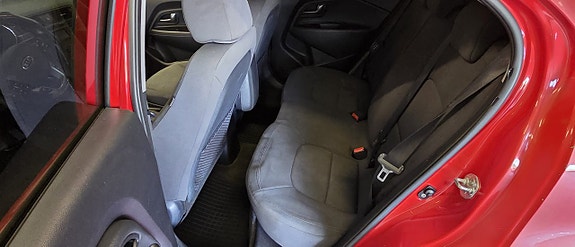 Kia Rio 10 of 11