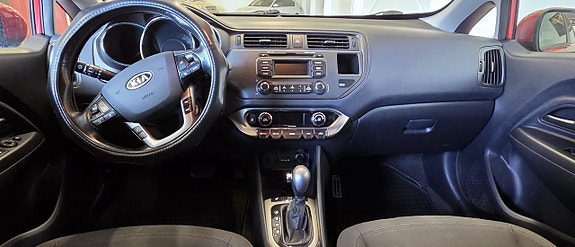 Kia Rio 8 of 11