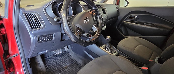 Kia Rio 9 of 11