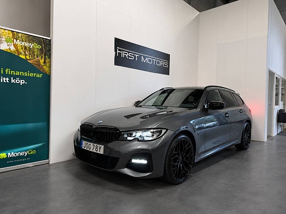 BMW 330e 2 of 30