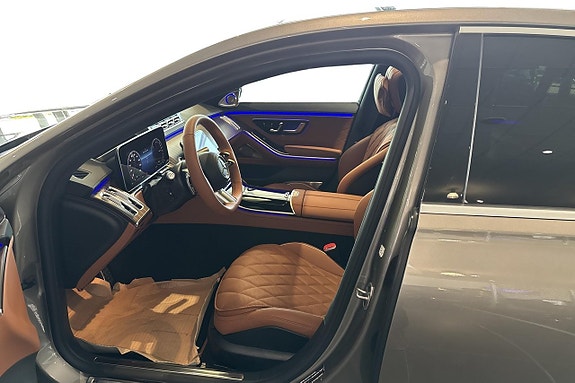Mercedes-Benz S580 e 6 of 11