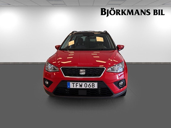 Seat Arona 2 of 14