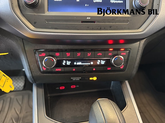 Seat Arona 13 of 14