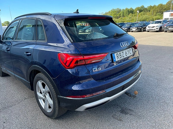 Audi Q3 4 of 5