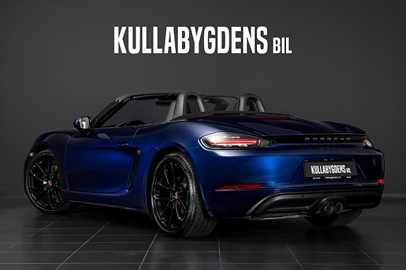 Porsche 718 Boxster 4 of 24