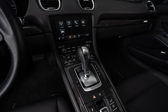 Porsche 718 Boxster 11 of 24