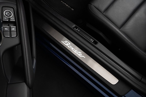 Porsche 718 Boxster 21 of 24
