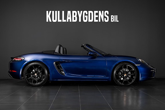 Porsche 718 Boxster 2 of 24