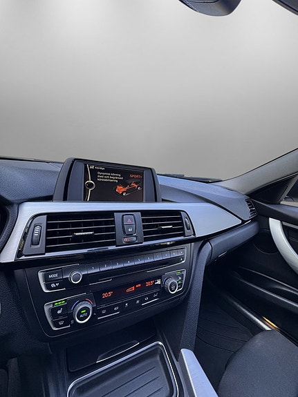 BMW 320d 17 of 29