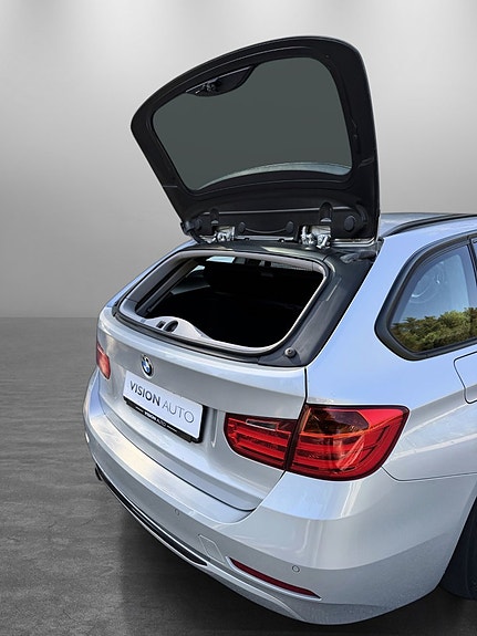 BMW 320d 9 of 29