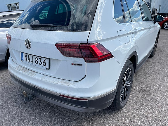Volkswagen Tiguan 3 of 5