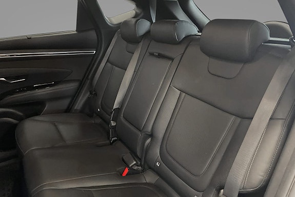 Hyundai Tucson 7 of 12