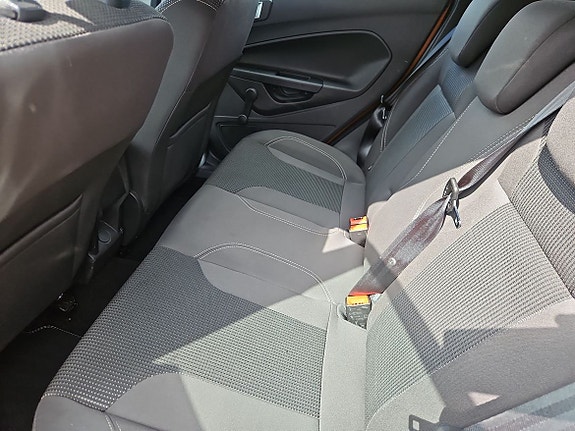 Ford Fiesta 8 of 11