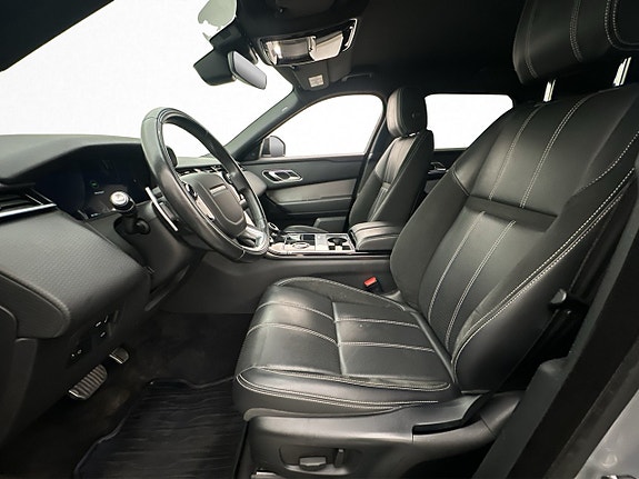 Land Rover Range Rover Velar 16 of 30