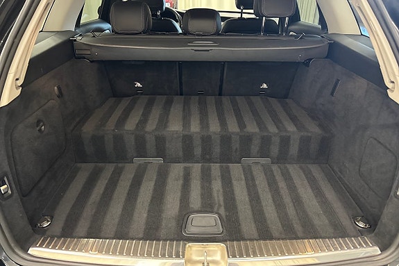 Mercedes-Benz C300 13 of 20