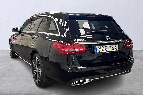 Mercedes-Benz C300 4 of 20