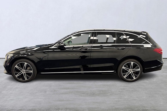 Mercedes-Benz C300 2 of 20