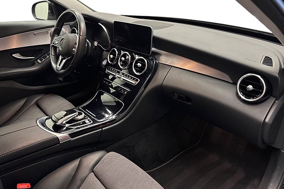 Mercedes-Benz C300 10 of 20