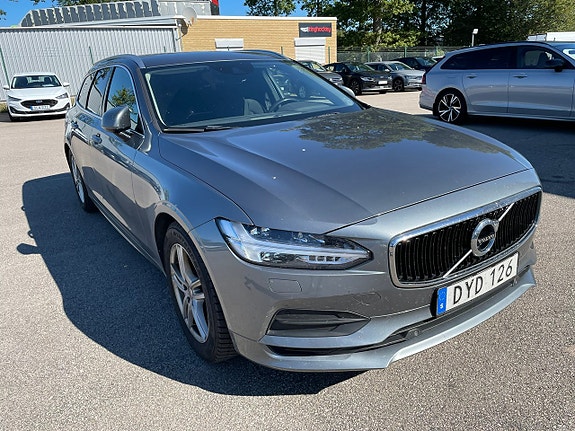 Volvo V90 2 of 5