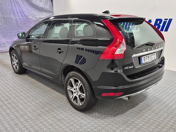 Volvo XC60 5 of 7