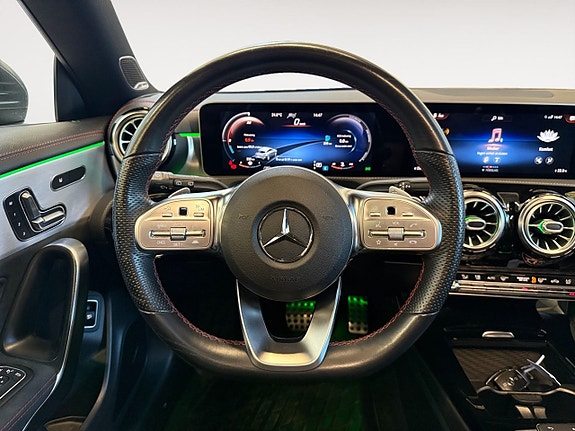 Mercedes-Benz CLA250 13 of 24