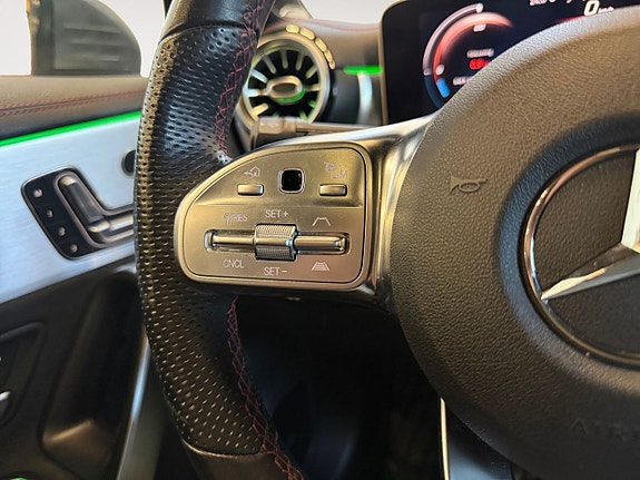 Mercedes-Benz CLA250 22 of 24