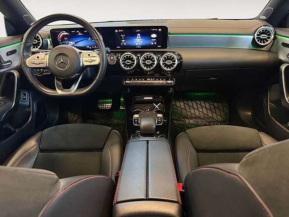 Mercedes-Benz CLA250 10 of 24