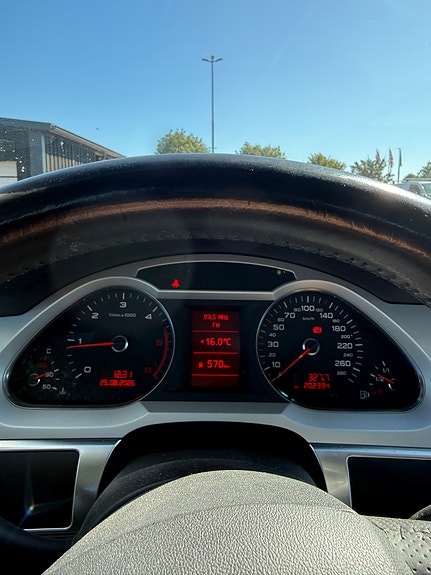 Audi A6 13 of 16