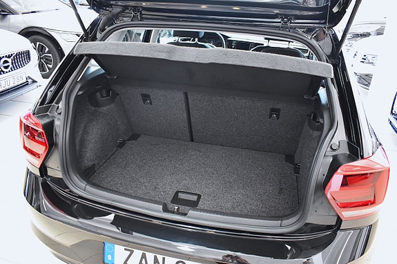 Volkswagen Polo 5 of 21