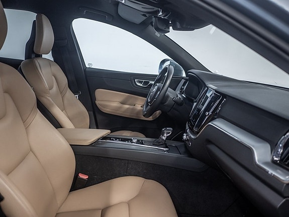 Volvo XC60 8 of 8