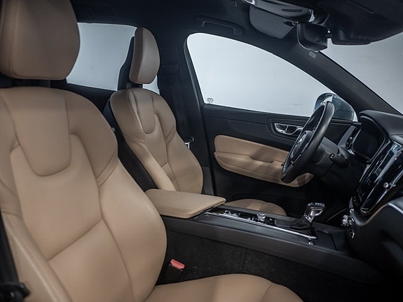 Volvo XC60 7 of 8
