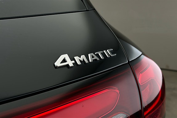 Mercedes-Benz GLC300 e 28 of 28