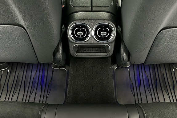 Mercedes-Benz GLC300 e 23 of 28