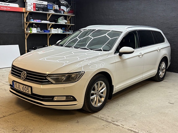Volkswagen Passat 7 of 28