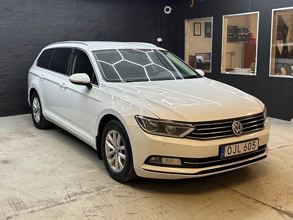 Volkswagen Passat 6 of 28