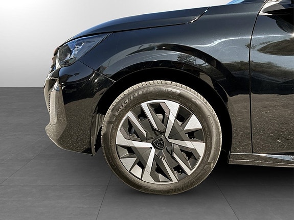 Peugeot 208 14 of 15