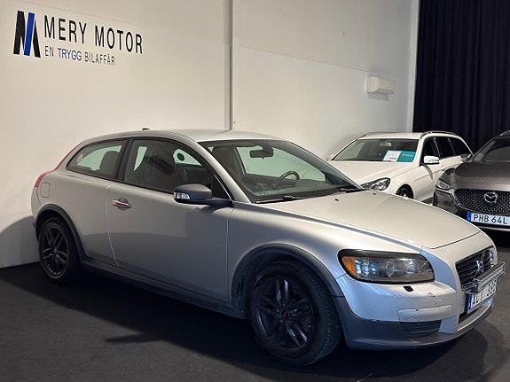 Volvo C30 2 of 16