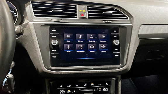 Volkswagen Tiguan 9 of 13